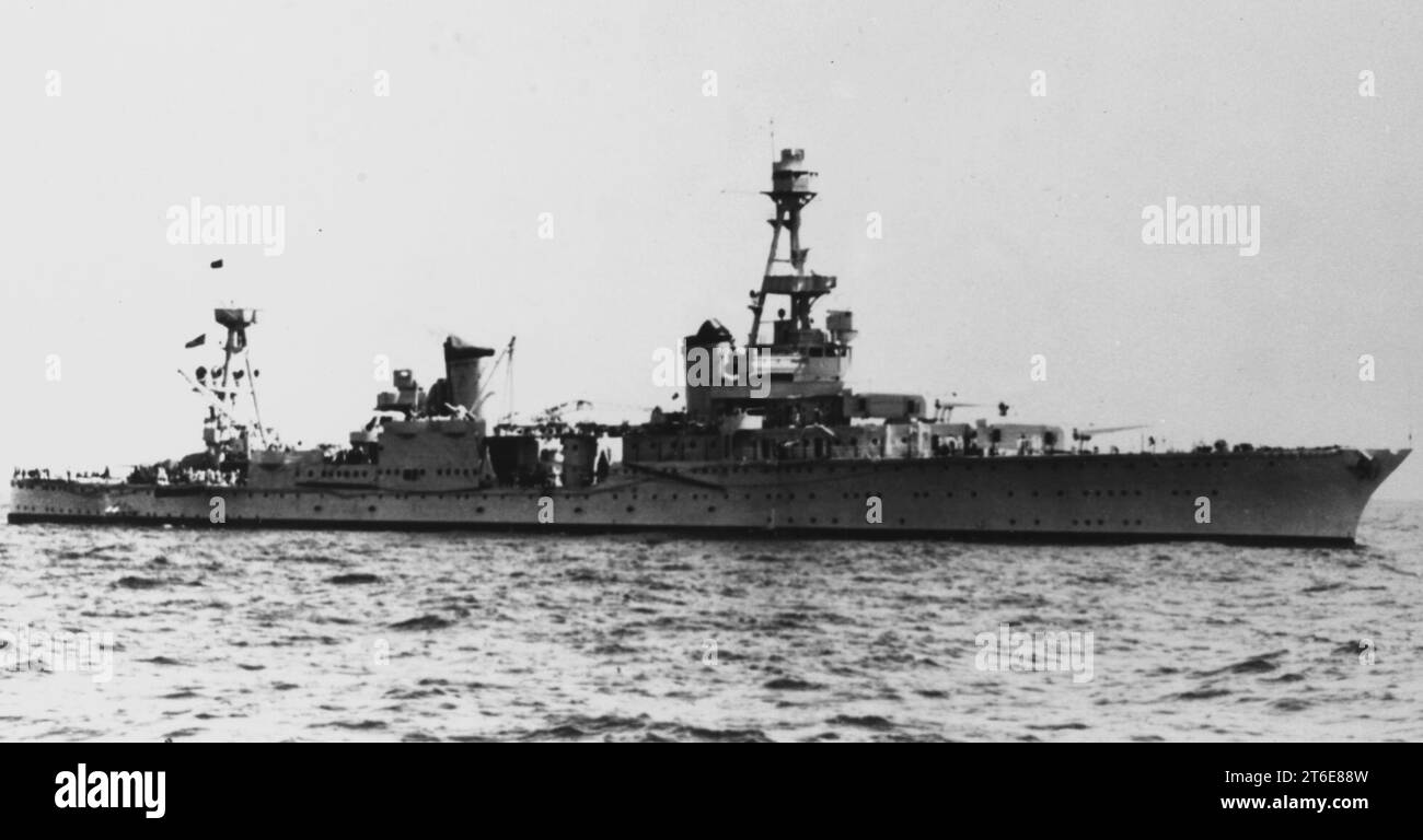 USS Houston (CA30) underway c1940 Stock Photo Alamy