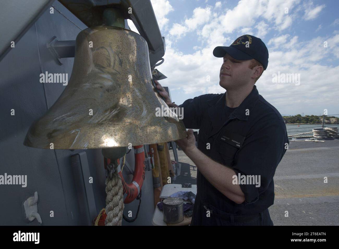 USS Jason Dunham operations 150211 Stock Photo