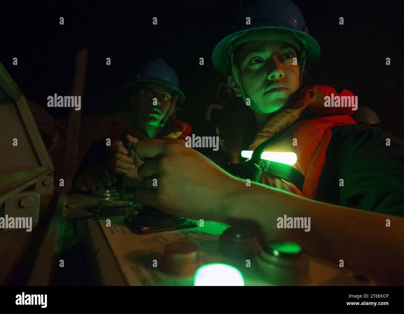 USS MASON (DDG 87) 130831 Stock Photo Alamy