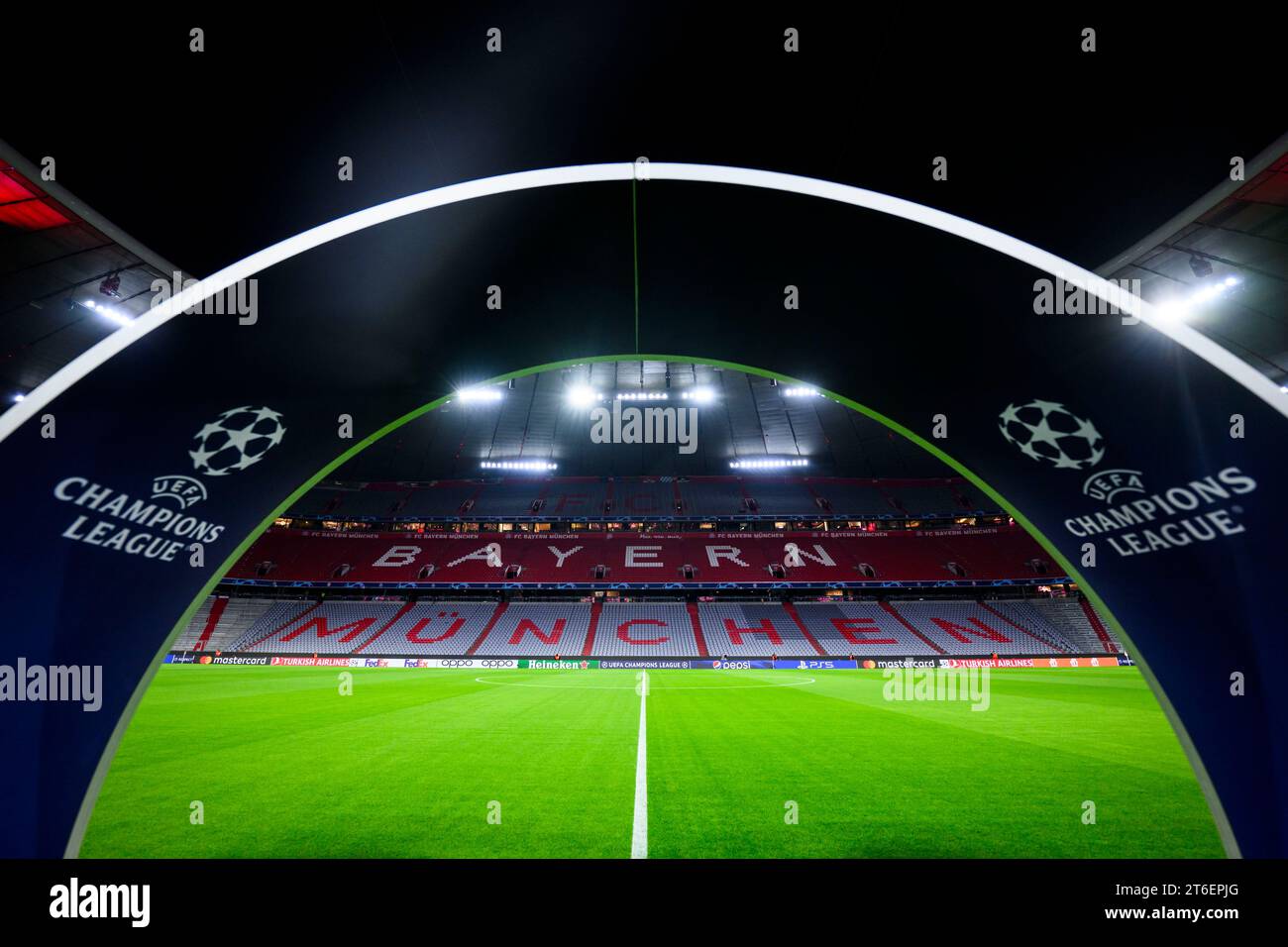 Munich, Germany. 08th Nov, 2023. Soccer: Champions League, Bayern Munich - Galatasaray Istanbul, Group stage, Group A, Matchday 4, Allianz Arena. An arch with the Champions League logo stands in the stadium before the match. Credit: Tom Weller/dpa/Alamy Live News Stock Photo
