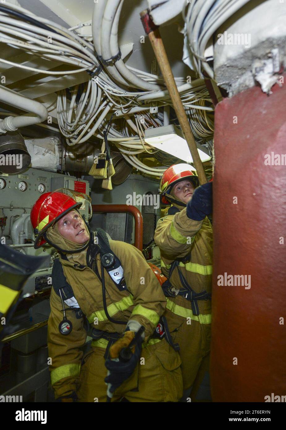 USS Monterey (CG 61) 130817 Stock Photo - Alamy