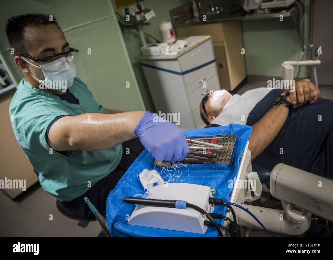 USS New Orleans Dental Cleaning (27167553955) Stock Photo