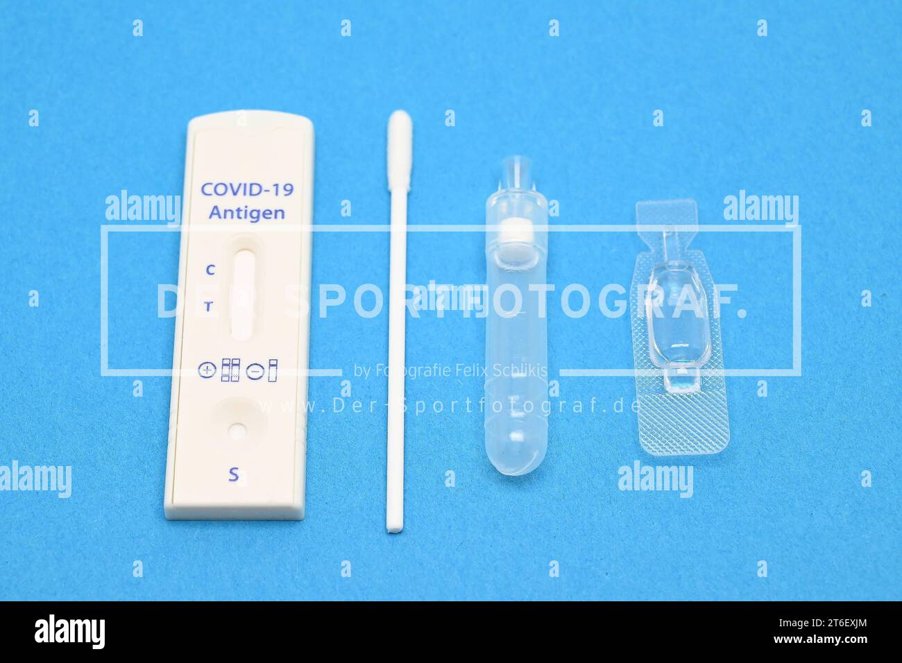 Stock und Symbolbilder I 10.11.2023 Coronatest, CoronaTest, Corona