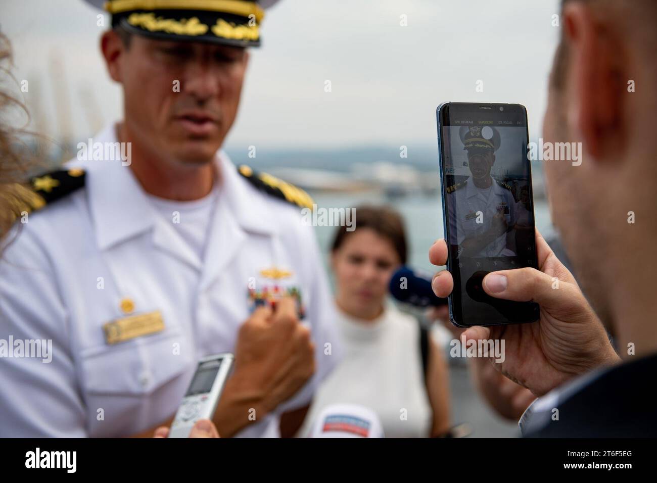 USS Porter (DDG 78) (48660399701 Stock Photo Alamy