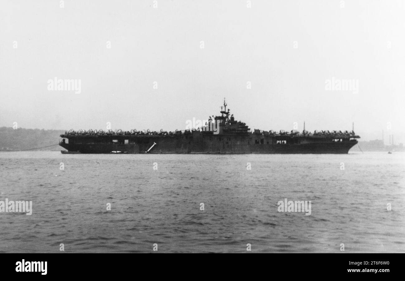 USS Princeton (CV37) at anchor, circa in 1946 Stock Photo Alamy