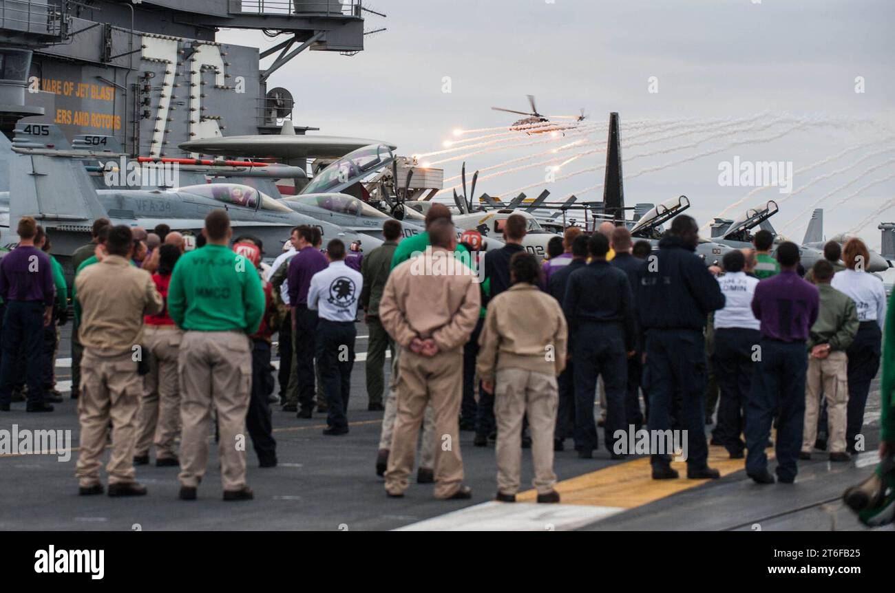 USS Ronald Reagan operations 150704 Stock Photo