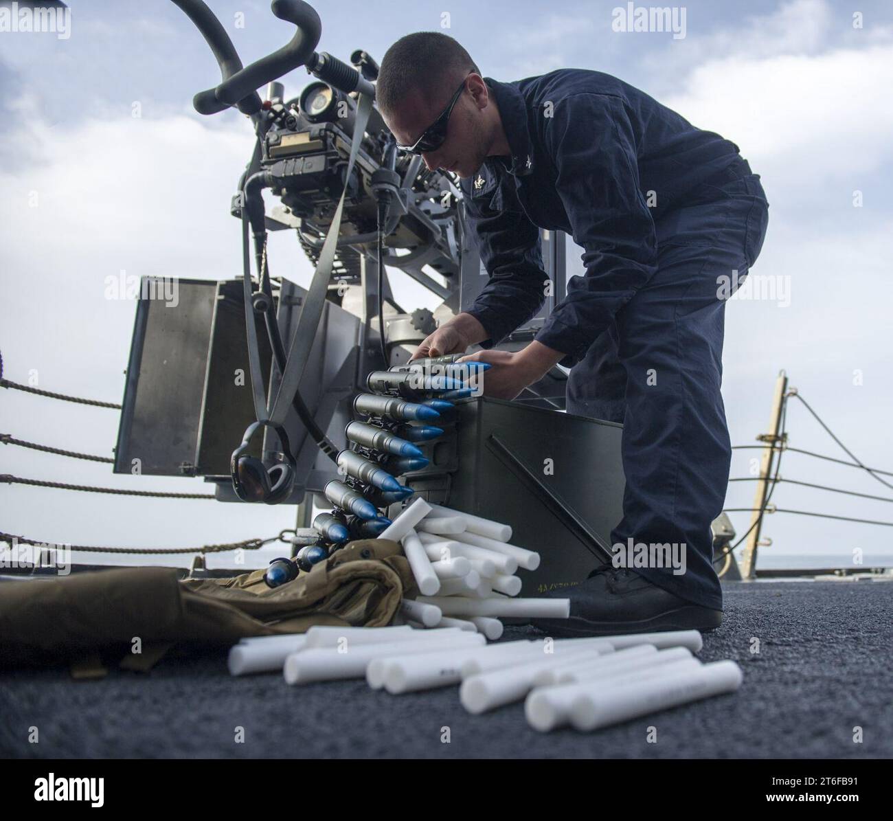 Uss roosevelt ddg 80 140326 stock photo alamy