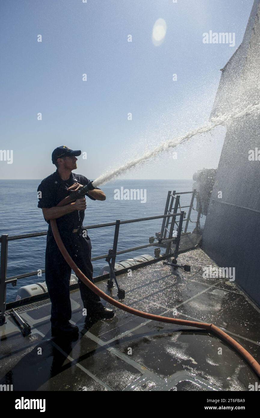 Uss roosevelt ddg 80 140329 stock photo alamy
