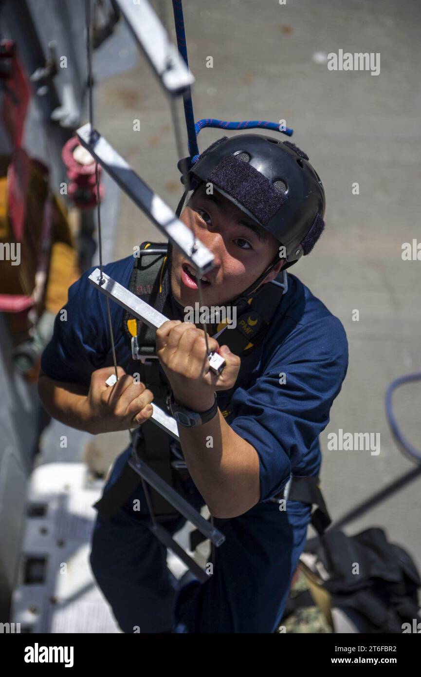 Uss roosevelt ddg 80 140805 stock photo alamy