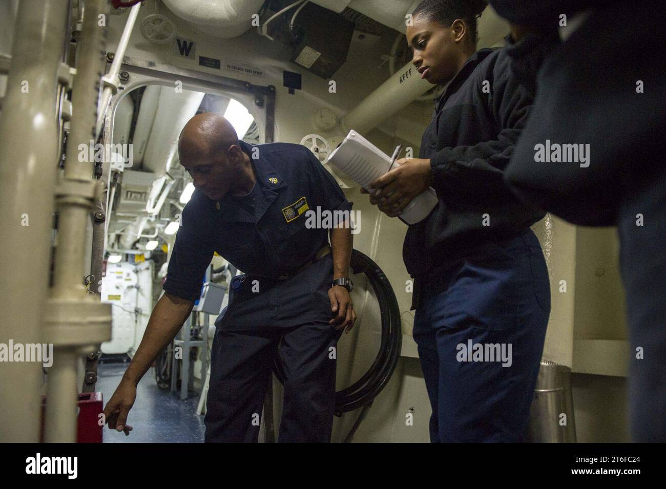 Uss roosevelt ddg 80 141101 stock photo alamy