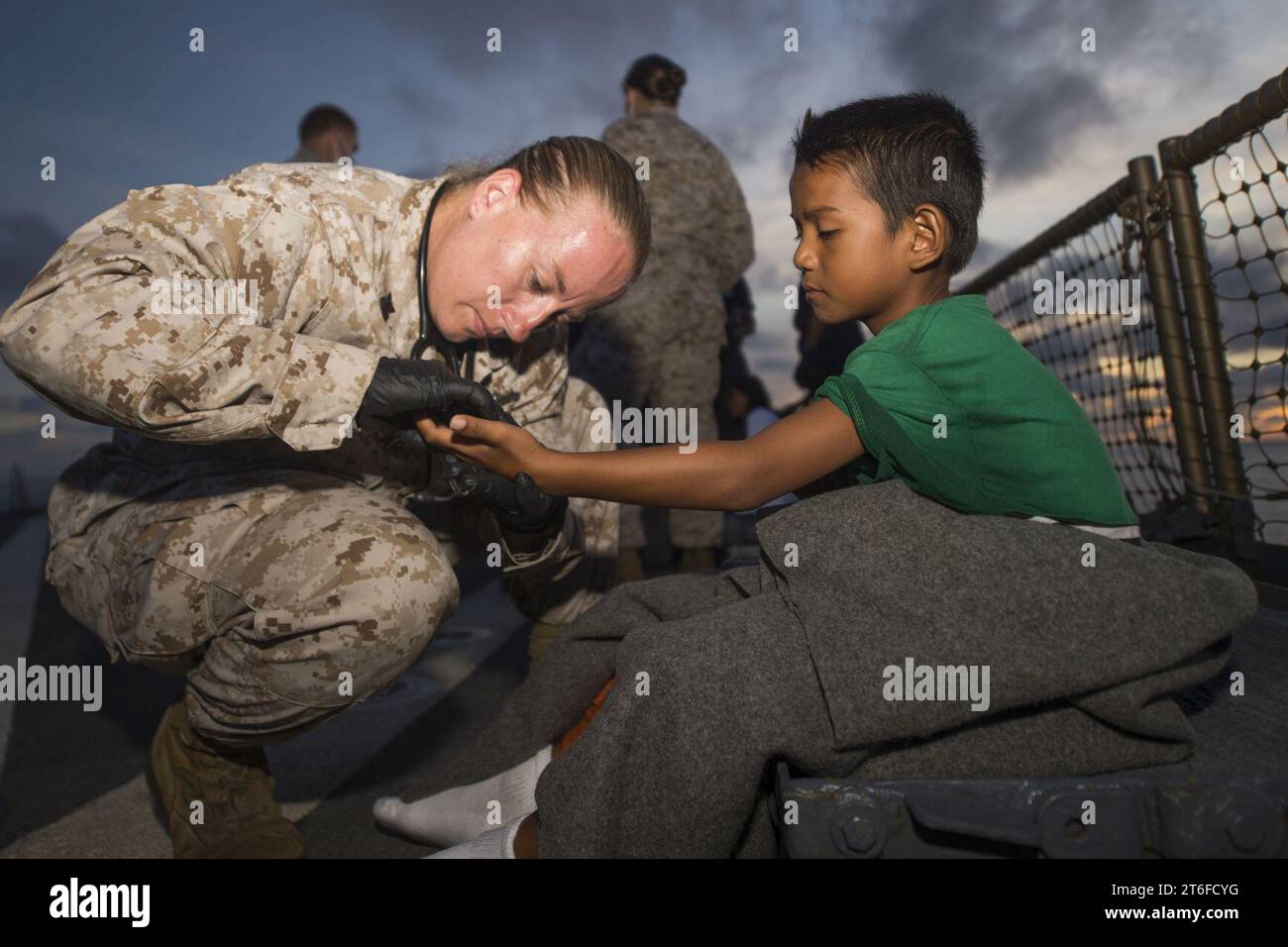 USS Rushmore rescue operations 150610 Stock Photo - Alamy