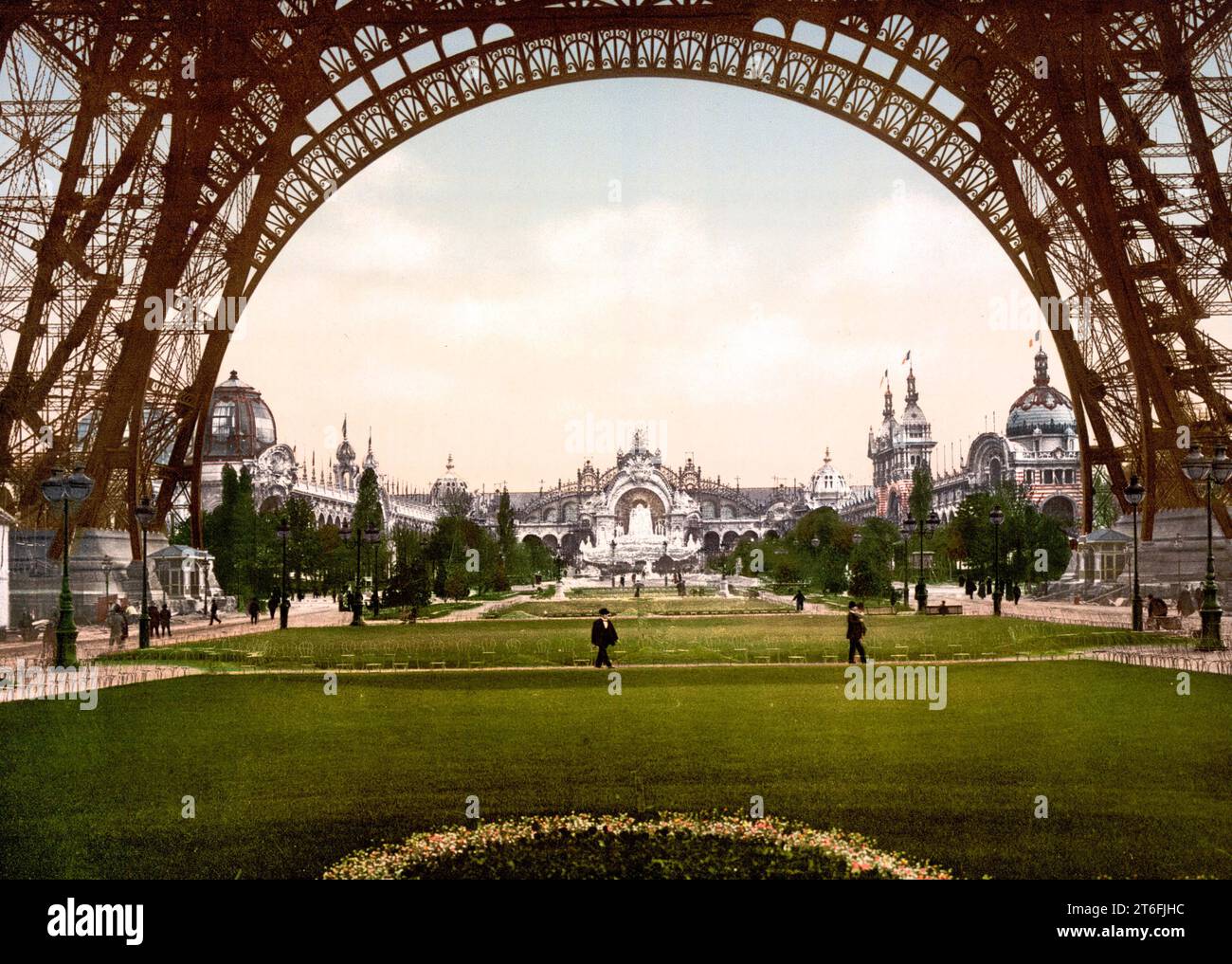 Das Marsfeld, Champ de Mars, eine ursprünglich zu militärischen, später mehrfach zu Ausstellungszwecken genutzte Großgrünfläche, Paris, Frankreich, Historisch, um 1900, digital restaurierte Reproduktion von einer Vorlage aus dem 19. Jahrhundert Stock Photo
