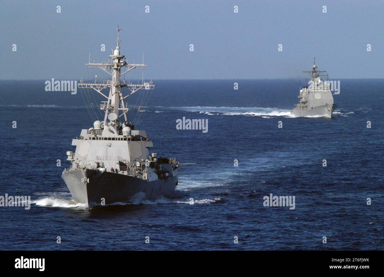 USS Shoup DDG-86 Stock Photo - Alamy
