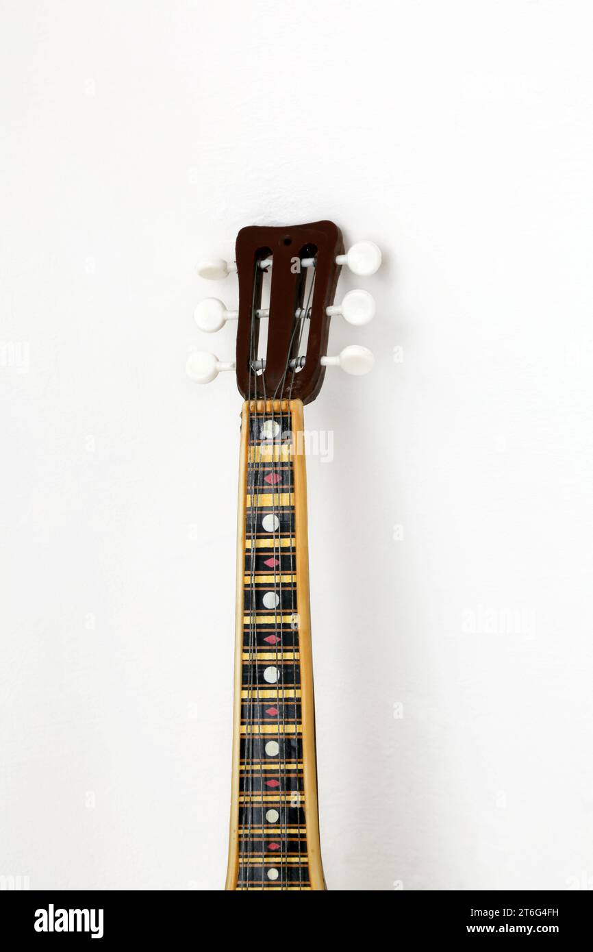 Musical neck hires stock photography and images Alamy