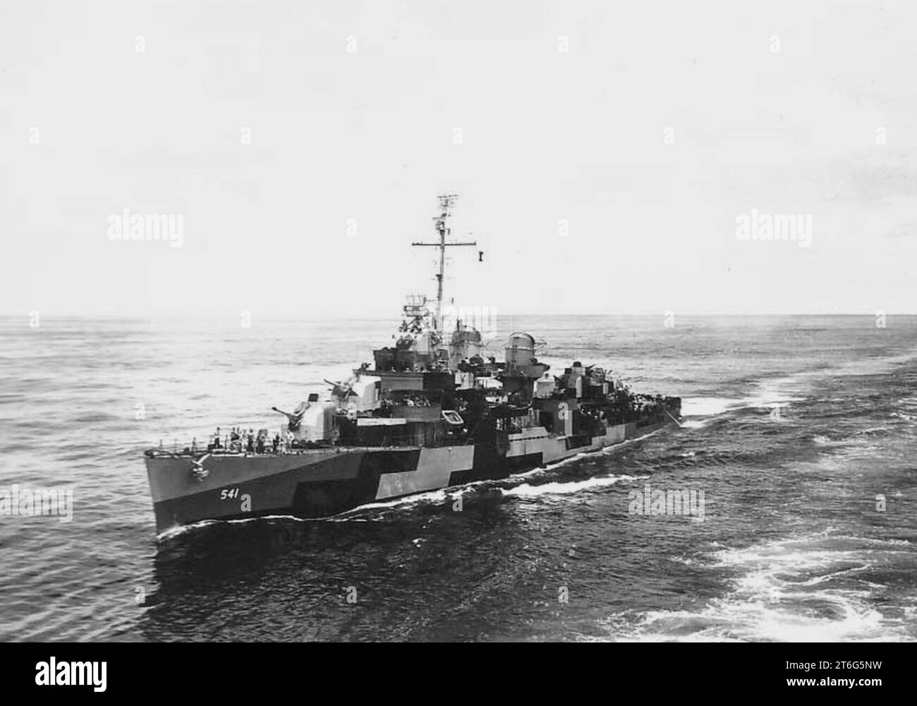 Uss Yarnall Dd 541 In The Pacific C1944 Stock Photo Alamy