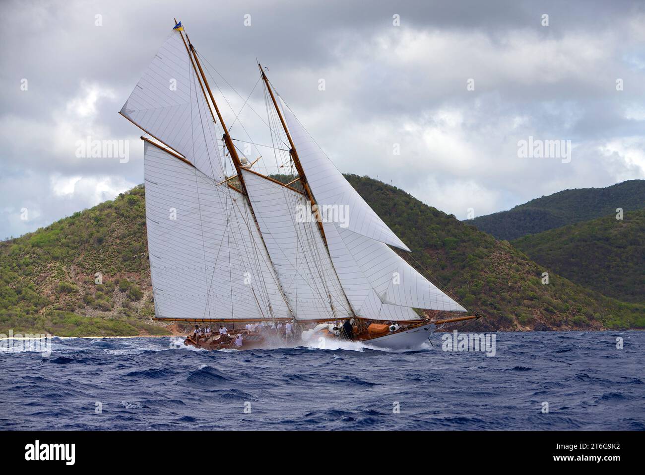 sailing yacht adventuress