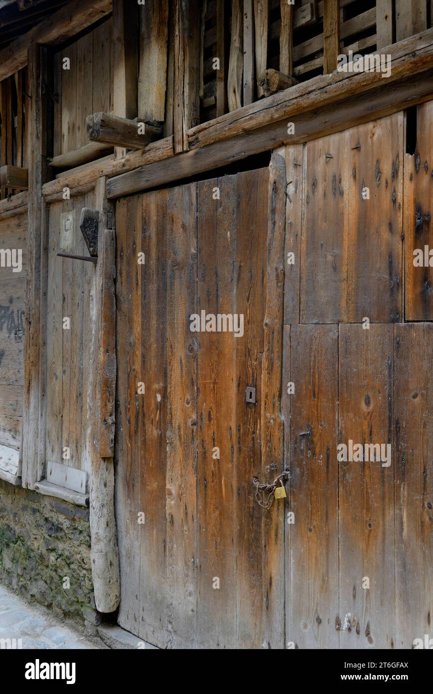 Old wooden doors on a medieval half timberd house, Rue de la Prison, Honfleur, Calvados, Basse Normandie, Normandy, France, Europe Stock Photo