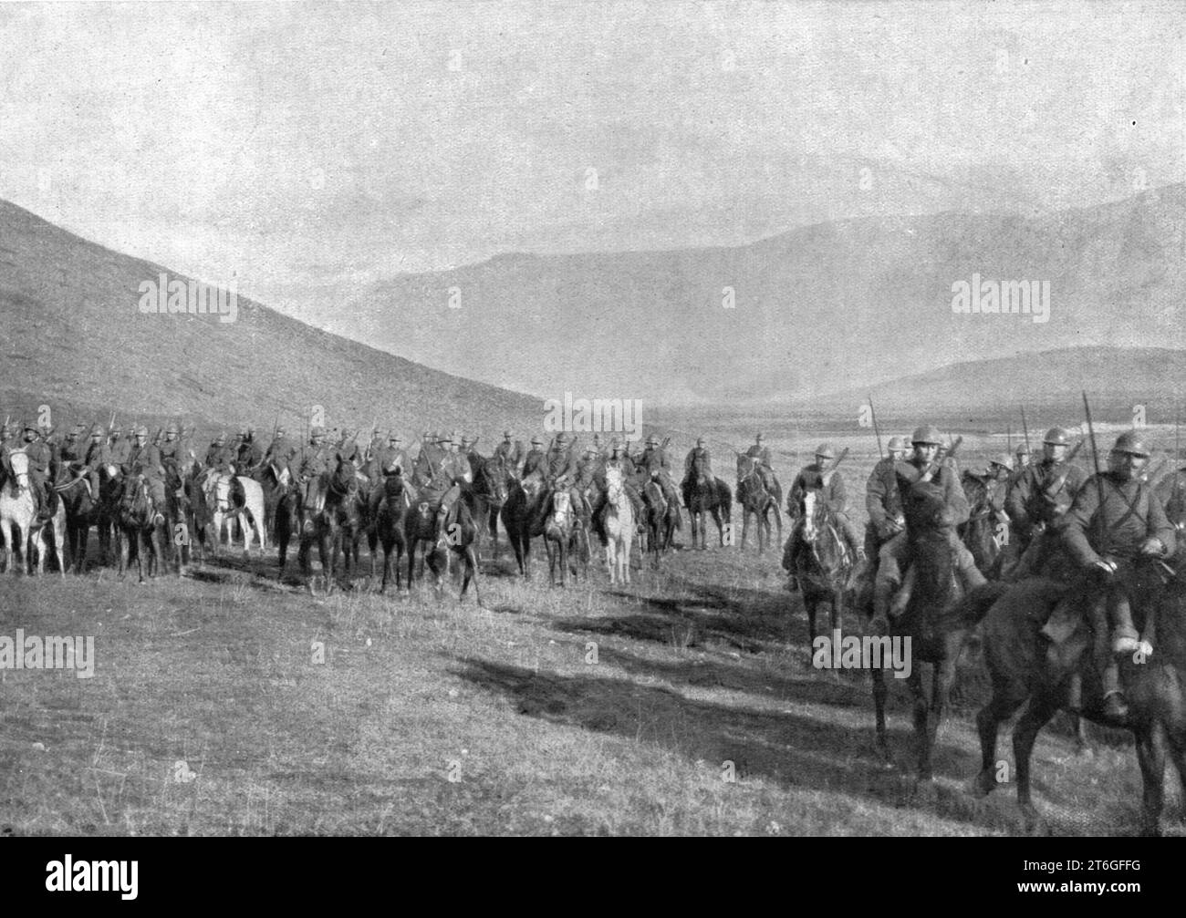 'les Italiens en Albanie ; la cavalerie italienne dans la vallee du drino', 1916. From &quot;L'Album de la Guerre 1914-1919, Volume 1&quot; [L'Illustration, Paris, 1924]. Stock Photo