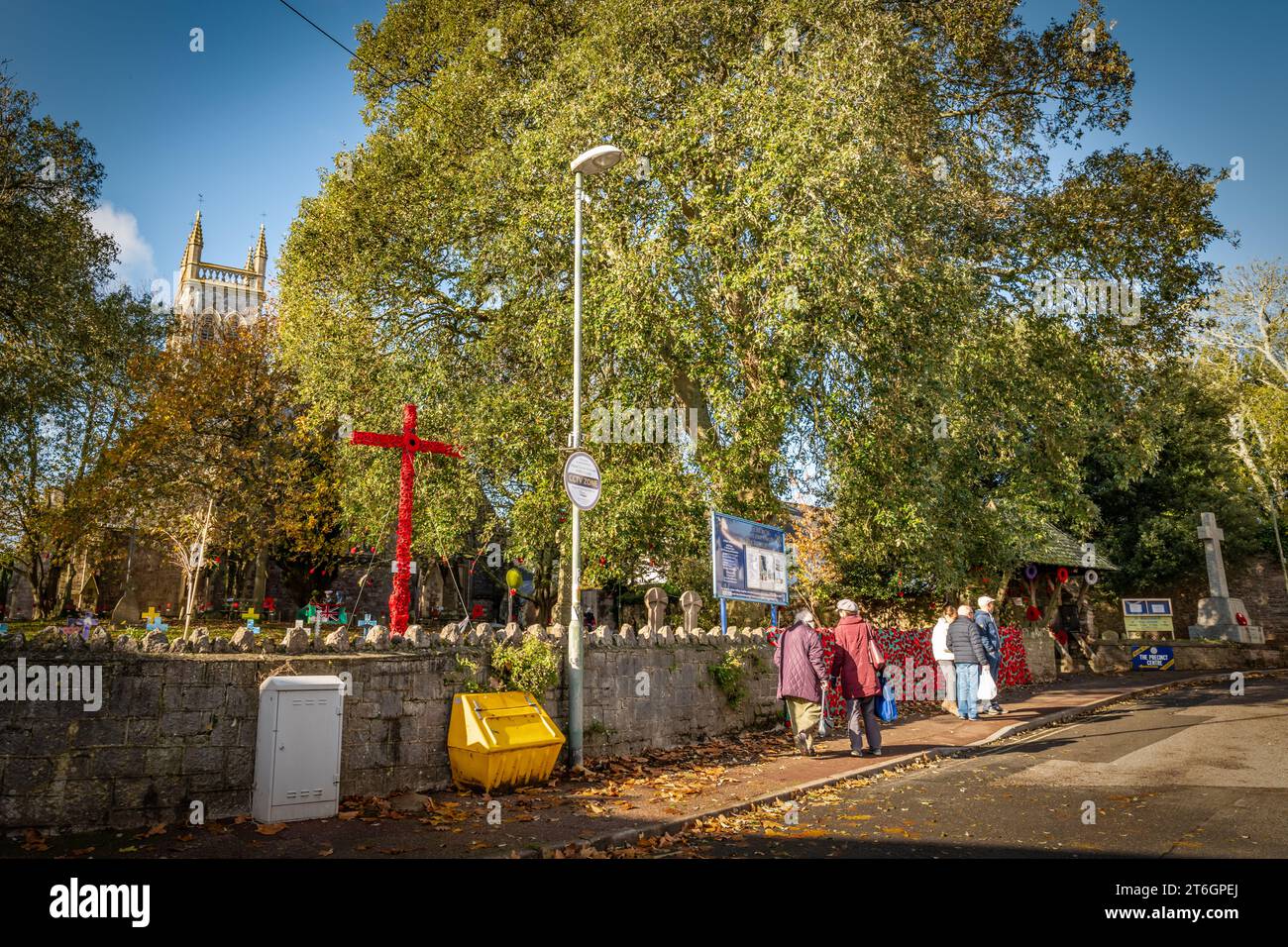 St Marychurch, Devon UK. Friday 10 November 2023. The St Marychurch Yarn Fairies decorate St Mary the Virgin Church in Torquay, with knitted displays to mark Remembrance Day. Credit: Thomas Faull/Alamy Live News Stock Photo