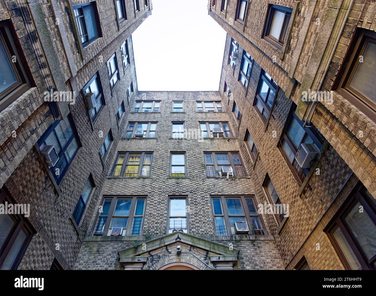 96 Wadsworth Terrace, an Emery Rothdesigned twowing apartment