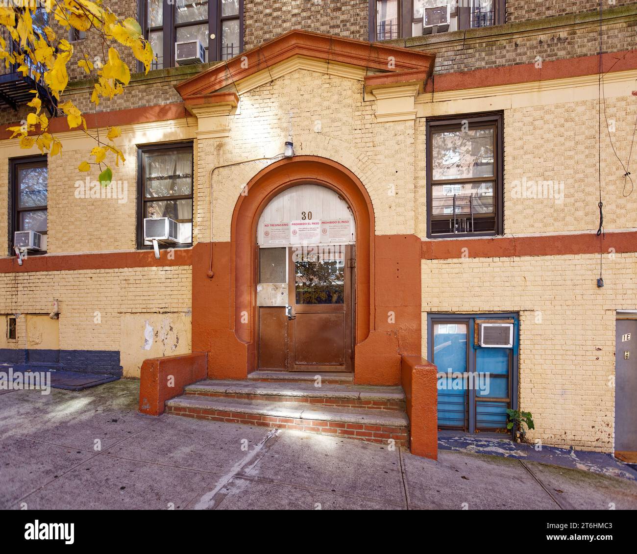 30 Fairview Avenue, an Emery Rothdesigned apartment building, built 1923. Constructed on a