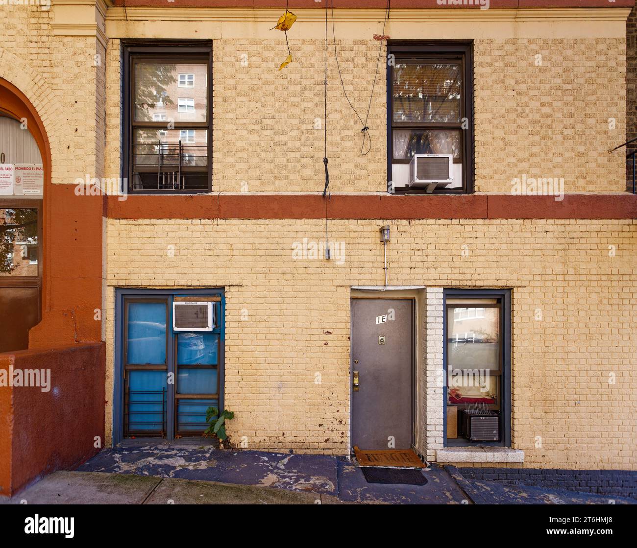 30 Fairview Avenue, an Emery Rothdesigned apartment building, built 1923. Constructed on a