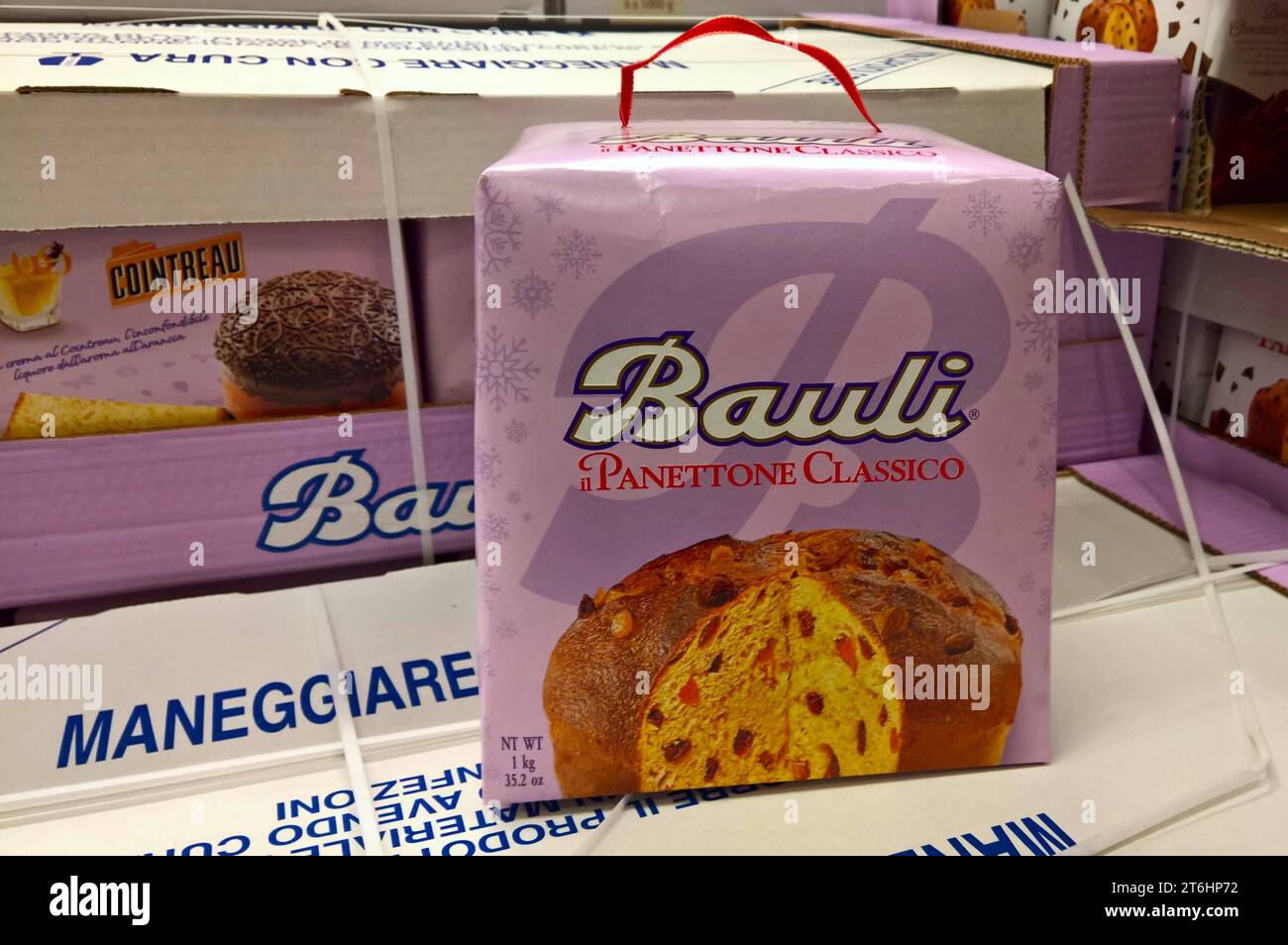 Bauli panettone hi-res stock photography and images - Alamy