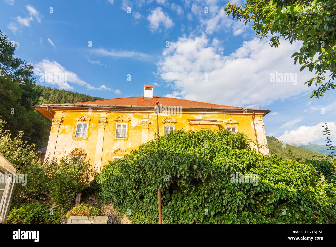 Obervellach, Schloss Trabuschgen Castle in Nationalpark Hohe Tauern, Carinthia, Austria Stock Photo