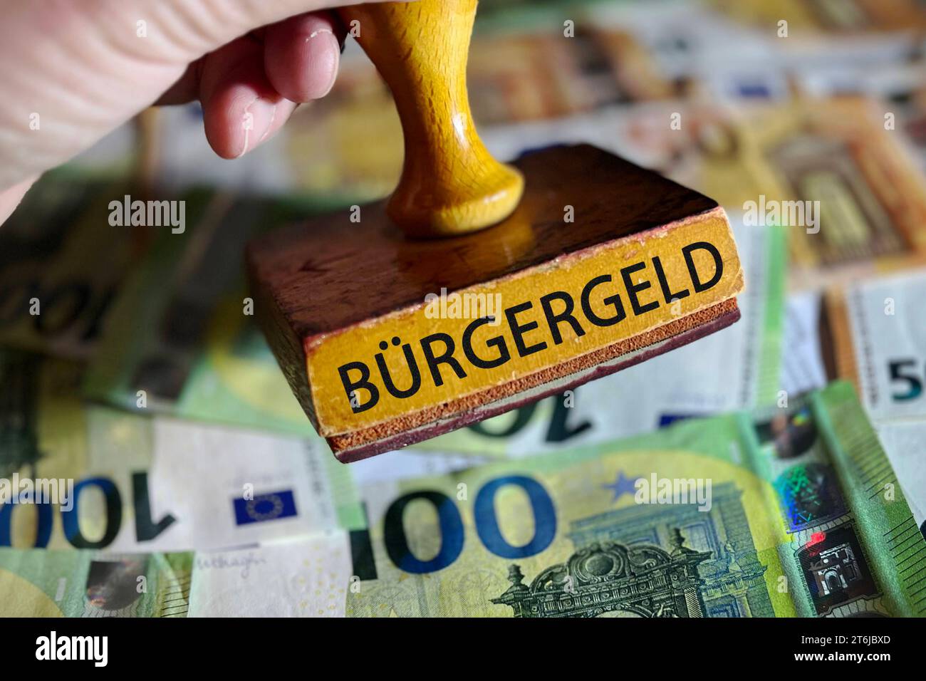 Stamp Geld Themenfoto/Symbolfoto: Buergergeld Geld, Geldscheine, Euro Banknoten ...