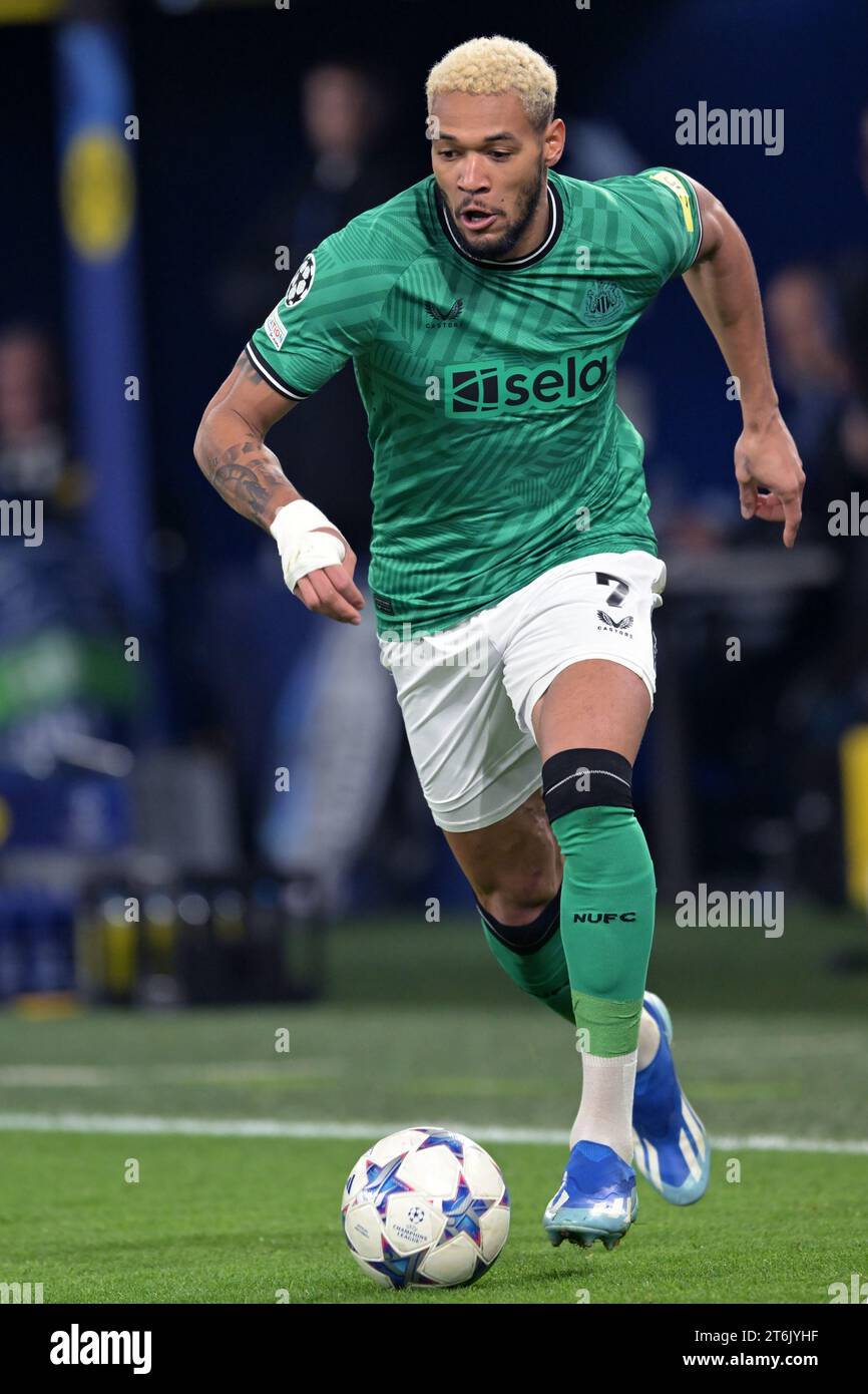 Joelinton #7 of Newcastle United during the game Stock Photo - Alamy