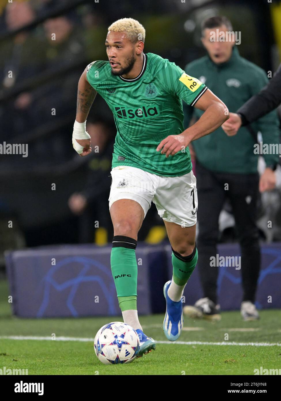 Joelinton #7 of Newcastle United during the game Stock Photo - Alamy