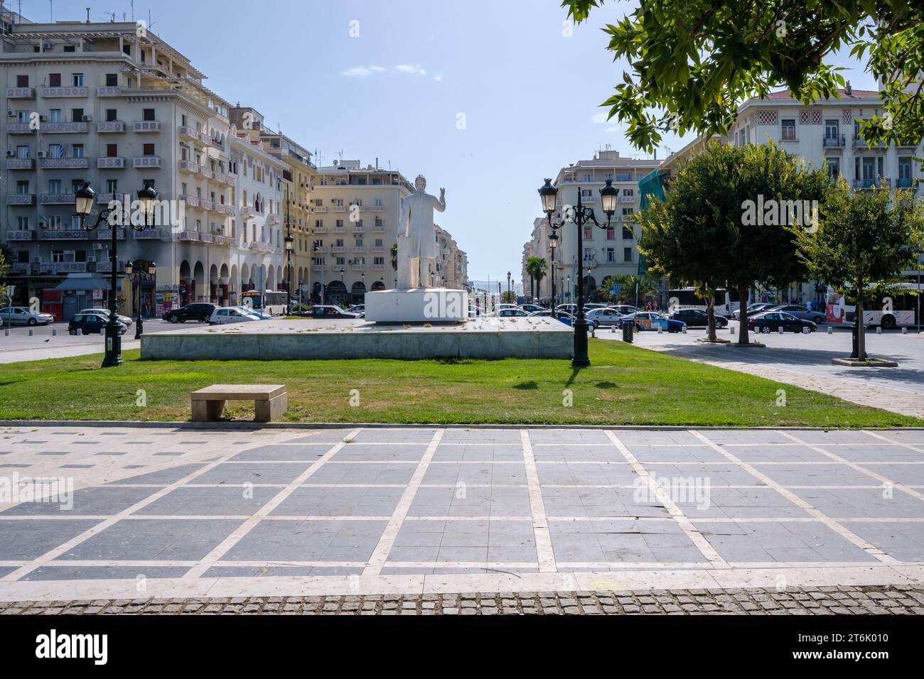 Thessaloniki, Greece - September 22, 2023 : The statue of Eleftherios Venizelos, the Greek statesman and view of the Aristotelous Square Stock Photo