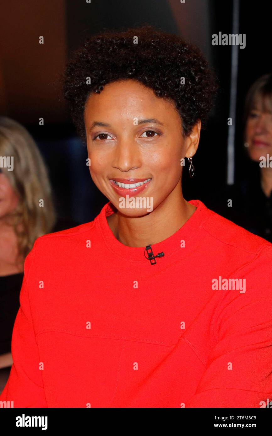hamburg-deutschland-10-november-2023-ndr-talk-show-10-11-2023-im
