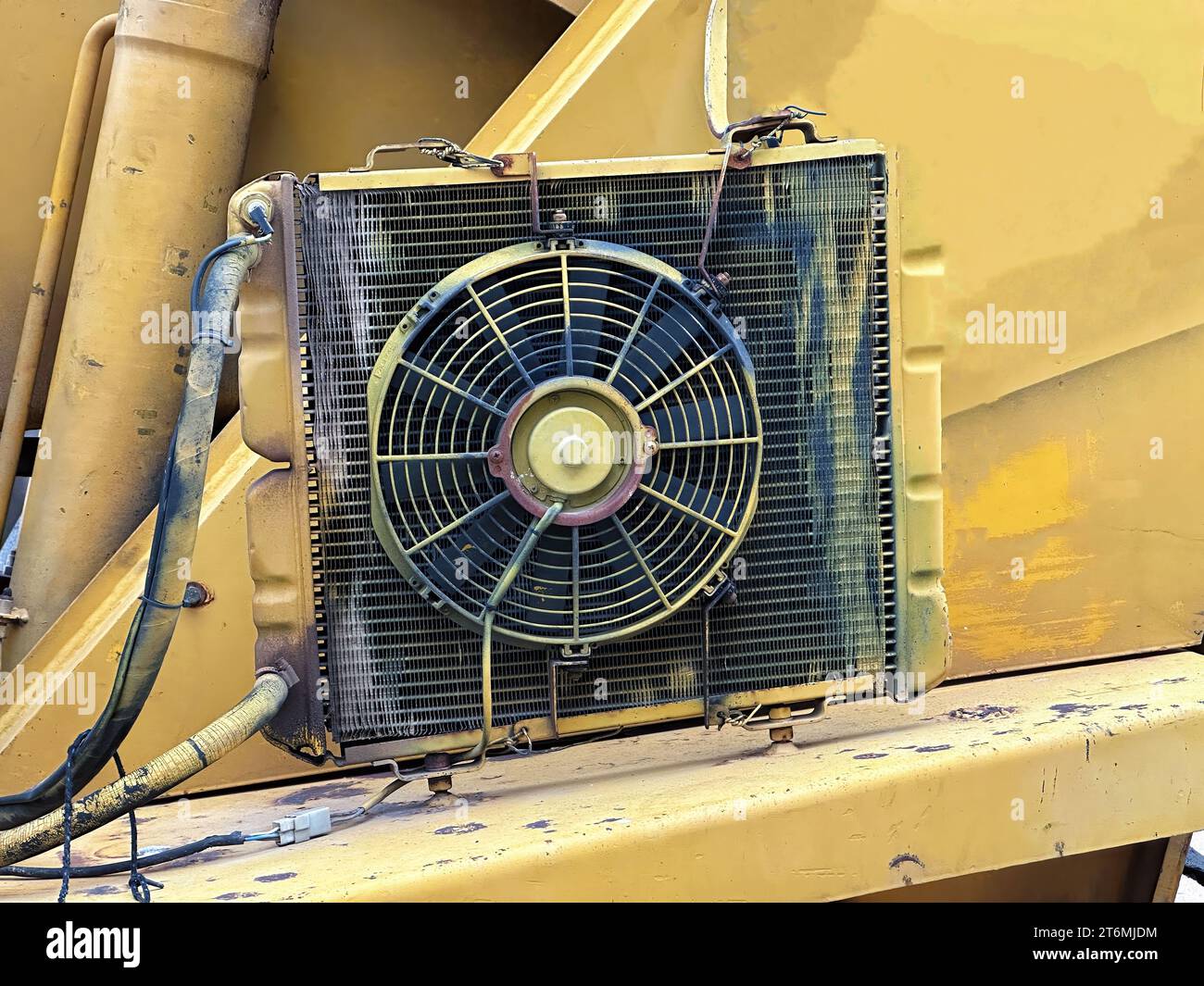 Rusty Car Radiator Car radiator cooler hi-res stock photography and images - Alamy