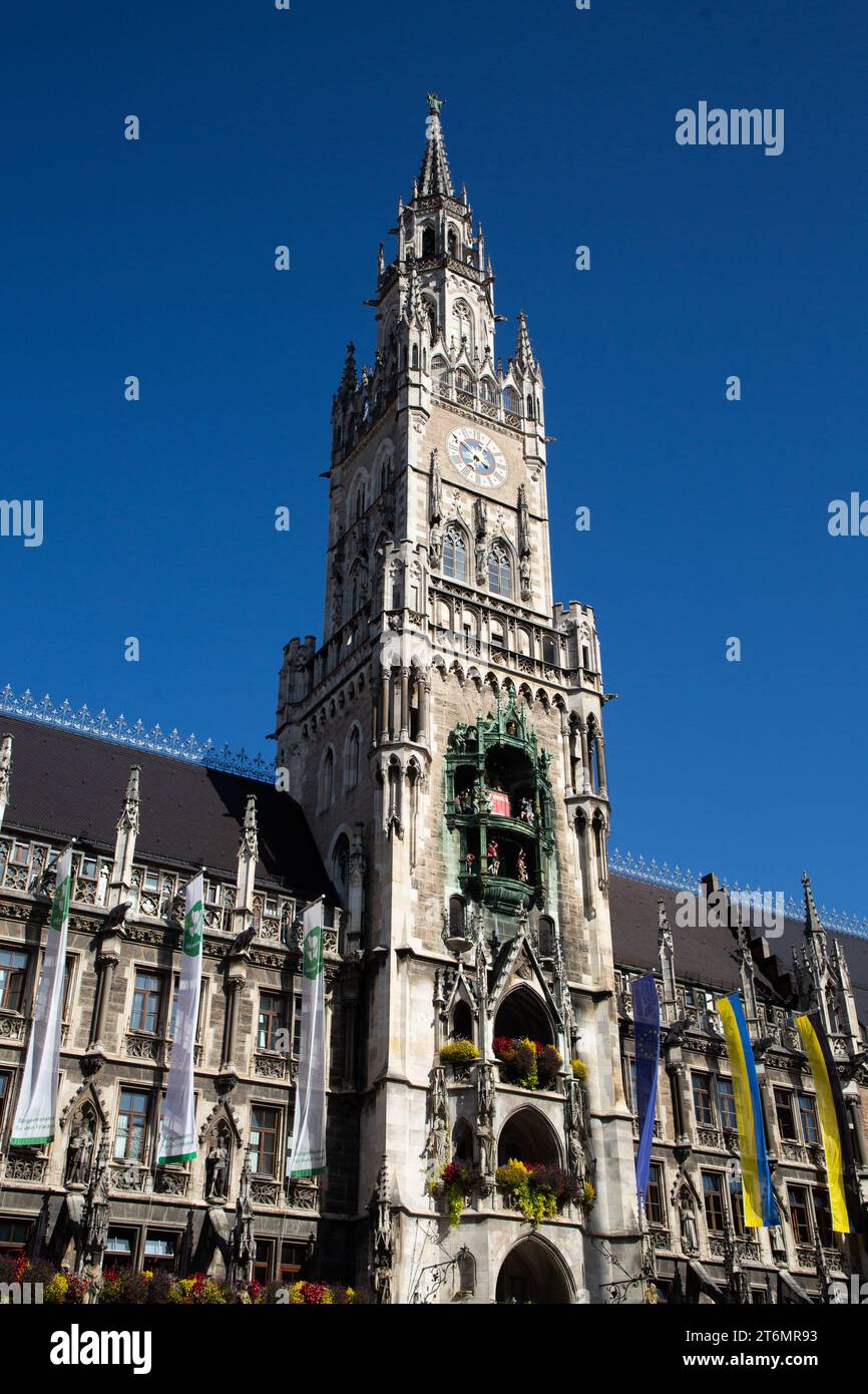 Clock Tower with Glockenspiel, New Town Hall, Marienplatz (Plaza