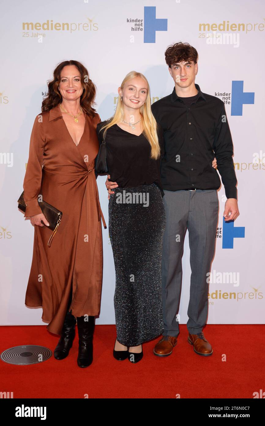 Elegantes Sohn Natalia Wrner Fotos