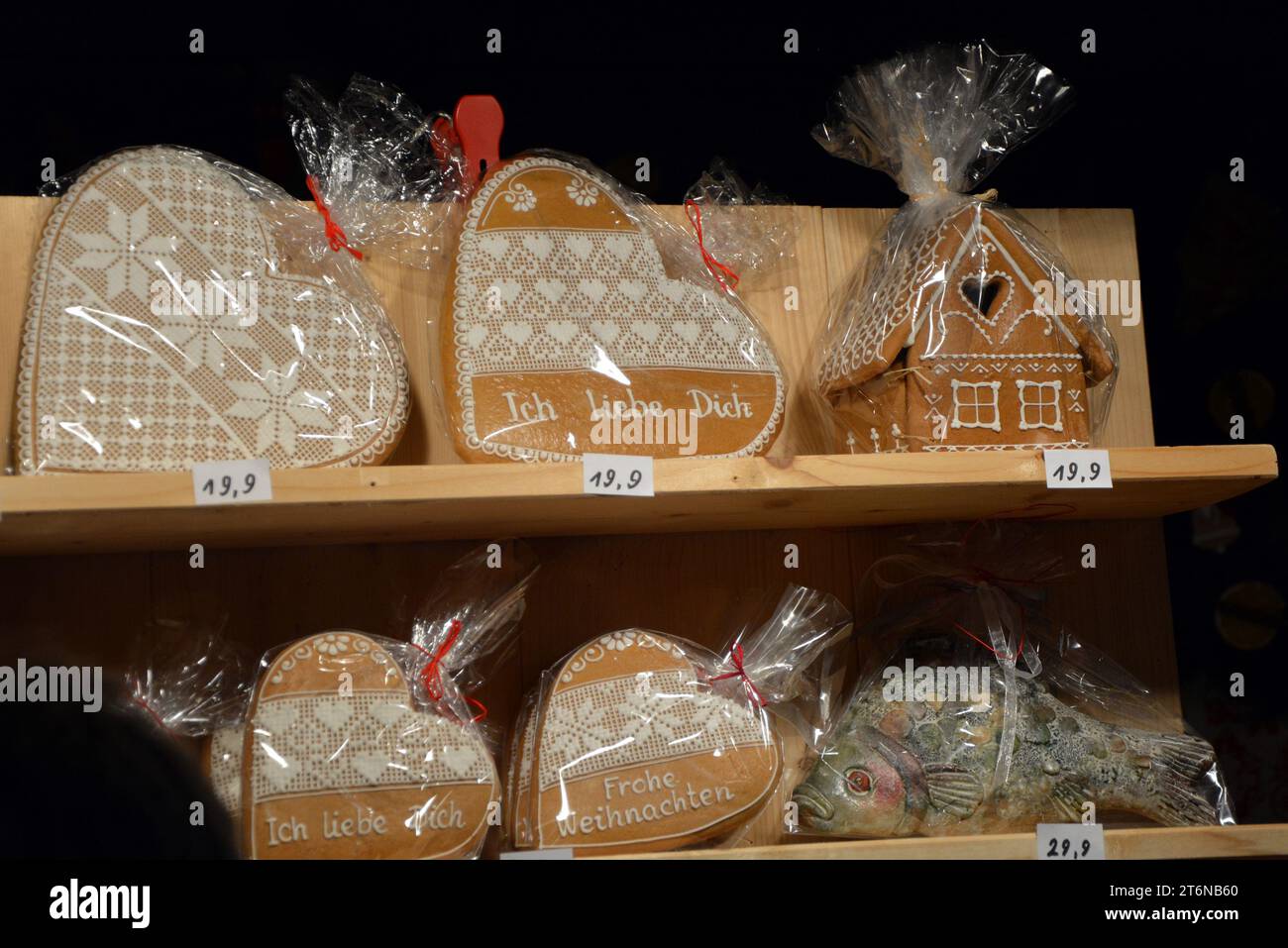 Vienna, Austria - November 23, 2019: Detail at the Christmas market - a shop with Gingerbread hearts, houses and other sweets Stock Photo