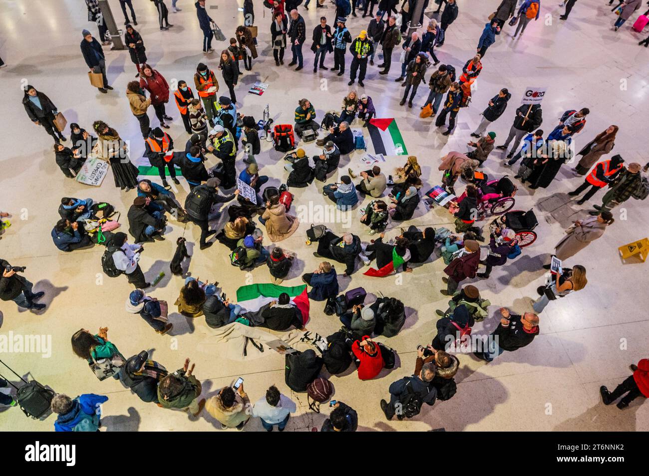 Waterloo nov 11 palestine hi-res stock photography and images - Alamy