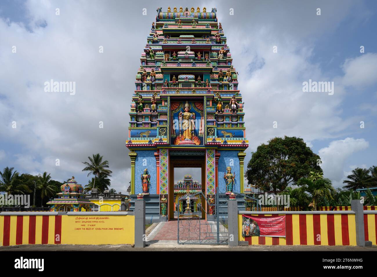 Hindu Temple Draupadi Amman Temple Hi res Stock Photography And Images hindu-temple-draupadi-amman-temple-hi-res-stock-photography-and-images