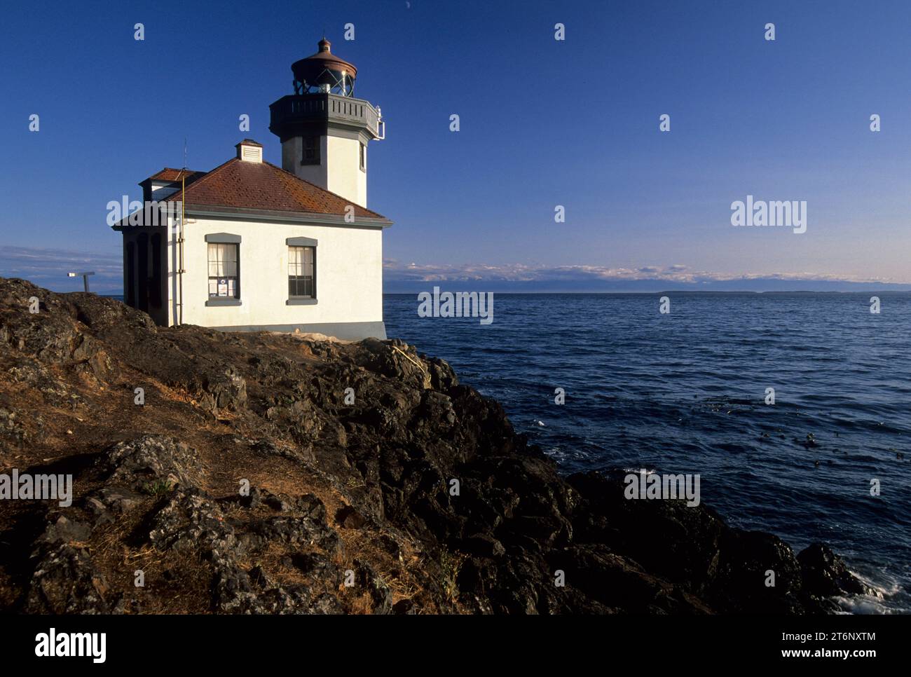Lime Kiln Lighthouse, Lime Kiln Pt State Park, Washington Stock Photo