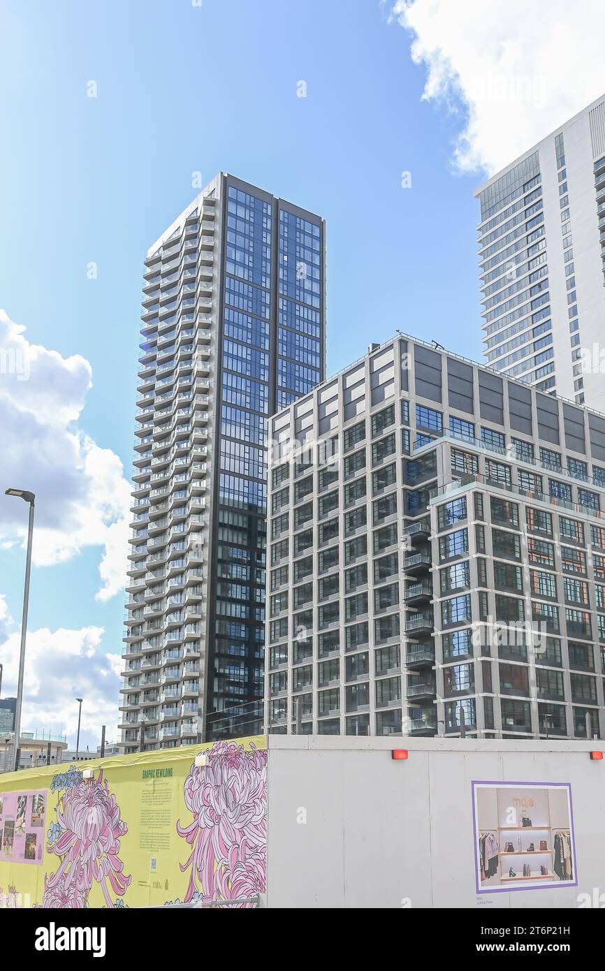Modern buildings in London, Canary Wharf Stock Photo - Alamy