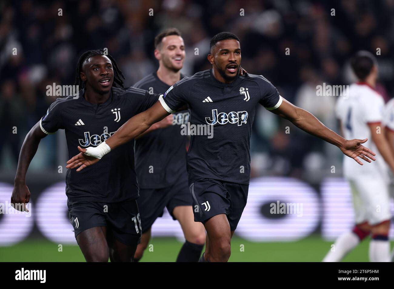 Gleison Bremer of Juventus FC (c) celebrates with teammates after scoring  the goal of 2-0 during the Serie A football match between Juventus FC and  US Stock Photo - Alamy