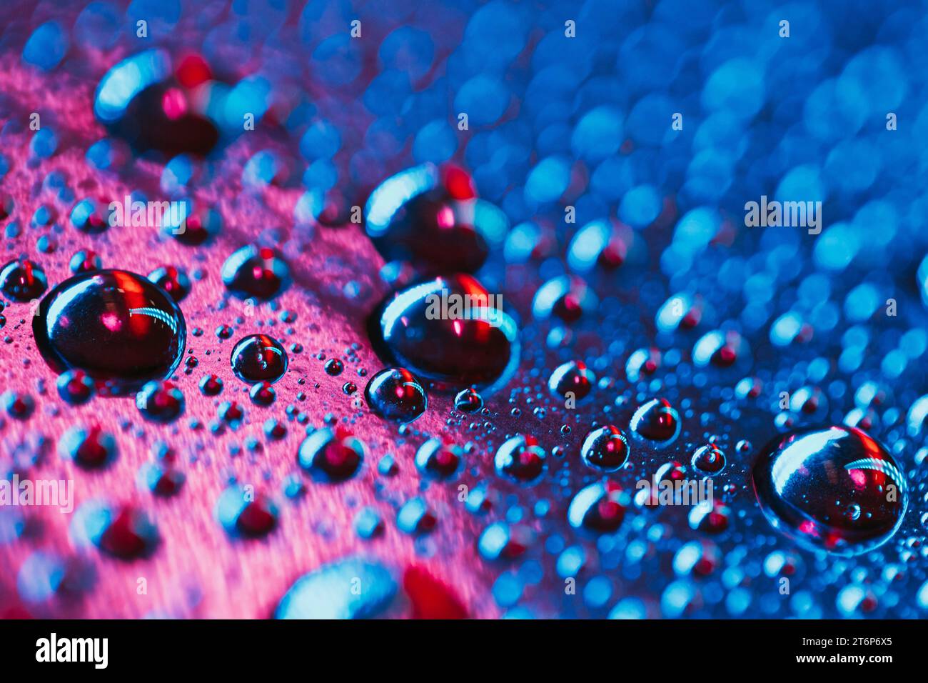 Abstract blue water bubbles hi-res stock photography and images - Alamy