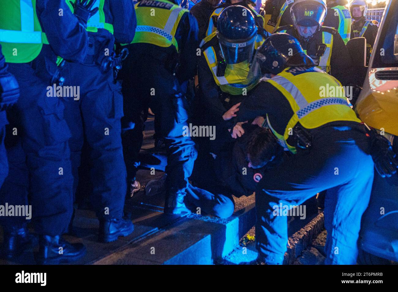 London, UK. 11th Nov 2023. Fighting between EDL/Far Right continued into the Night with a Fight Club situation occurring in Trafalgar and many being thrown out of the Horse and Guardsmen on Whitehall, 11/11/2023 Credit: Ehimetalor Unuabona/Alamy Live News Credit: Ehimetalor Unuabona/Alamy Live News Stock Photo