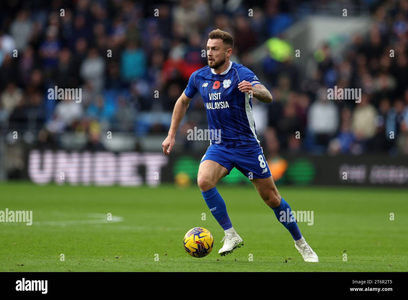 Joe Ralls of Cardiff City in action.  EFL Skybet championship match, Cardiff city v Norwich City at the Cardiff City Stadium in Cardiff ,Wales on Saturday 11th November 2023. this image may only be used for Editorial purposes. Editorial use only, pic by  Andrew Orchard/Andrew Orchard sports photography/Alamy Live news Stock Photo