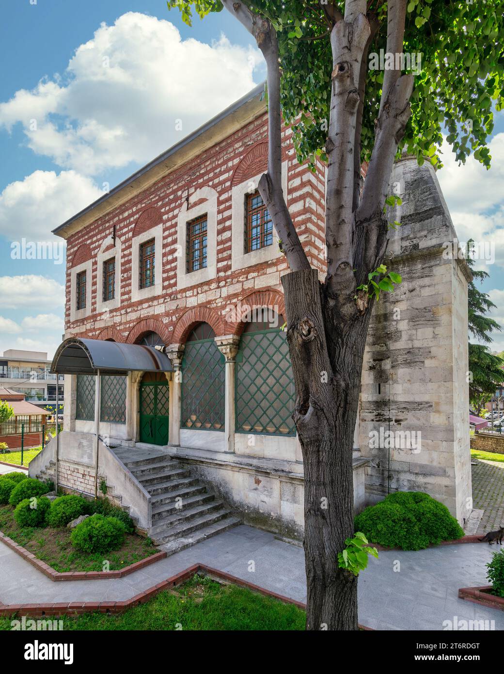 Sepsefa Mosque, aka Sepsefa Hatun Mosque, an Ottoman era mosque, built by Fatma Sepsefa Hatun in 1787, located in Ataturk Boulevard, Fatih district, Istanbul, Turkey Stock Photo