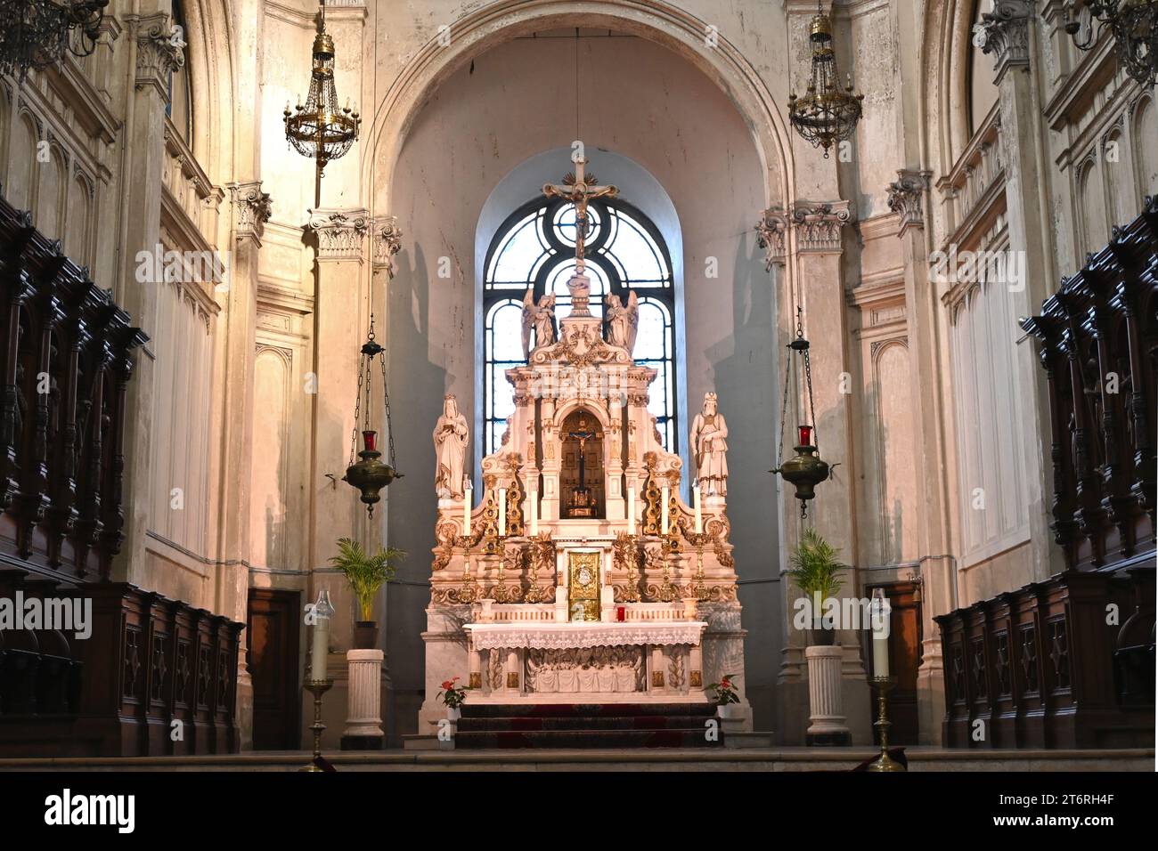 The altar of the Saint Catherine's Church (Église Sainte-Catherine) – Brussels Belgium – 24 October 2023 Stock Photo