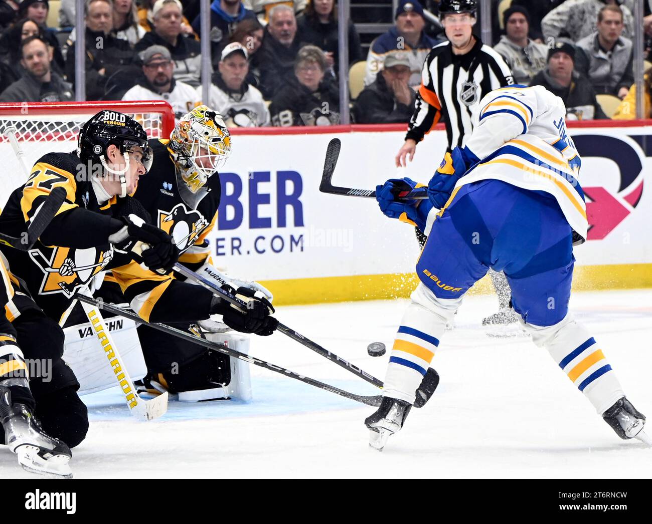 Pittsburgh Penguins Goaltender Tristan Jarry (35) And Pittsburgh ...