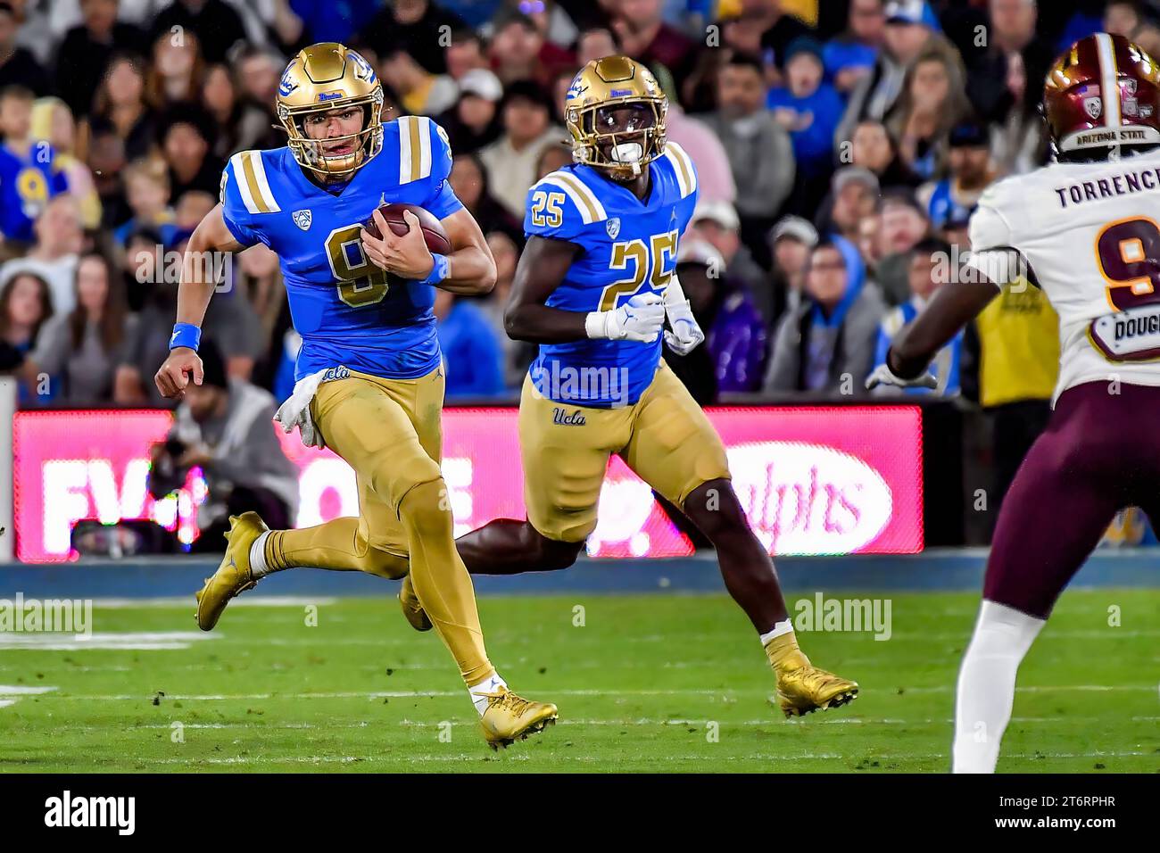 November 11, 2023 Pasadena, CA.UCLA Bruins quarterback Collin Schlee (9