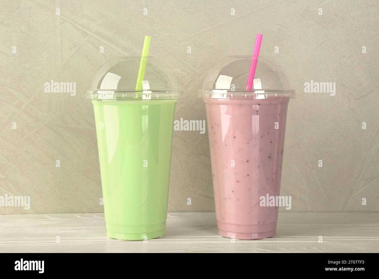 Plastic smoothie cup hi-res stock photography and images - Alamy